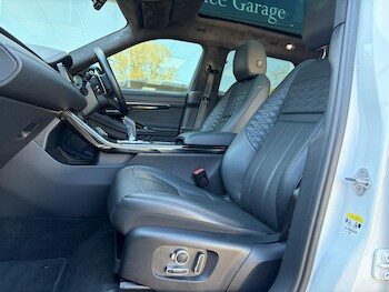 Used Land Rover Range Rover Evoque 2022 for sale - 78375024: Photo