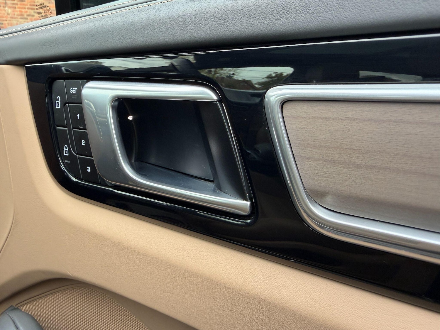 Used Porsche Cayenne 2022 for sale - 76371329: Photo 28