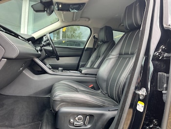 Used Land Rover Range Rover Velar 2018 for sale - 75728524: Photo