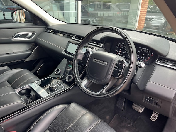 Used Land Rover Range Rover Velar 2018 for sale - 75728524: Photo 8