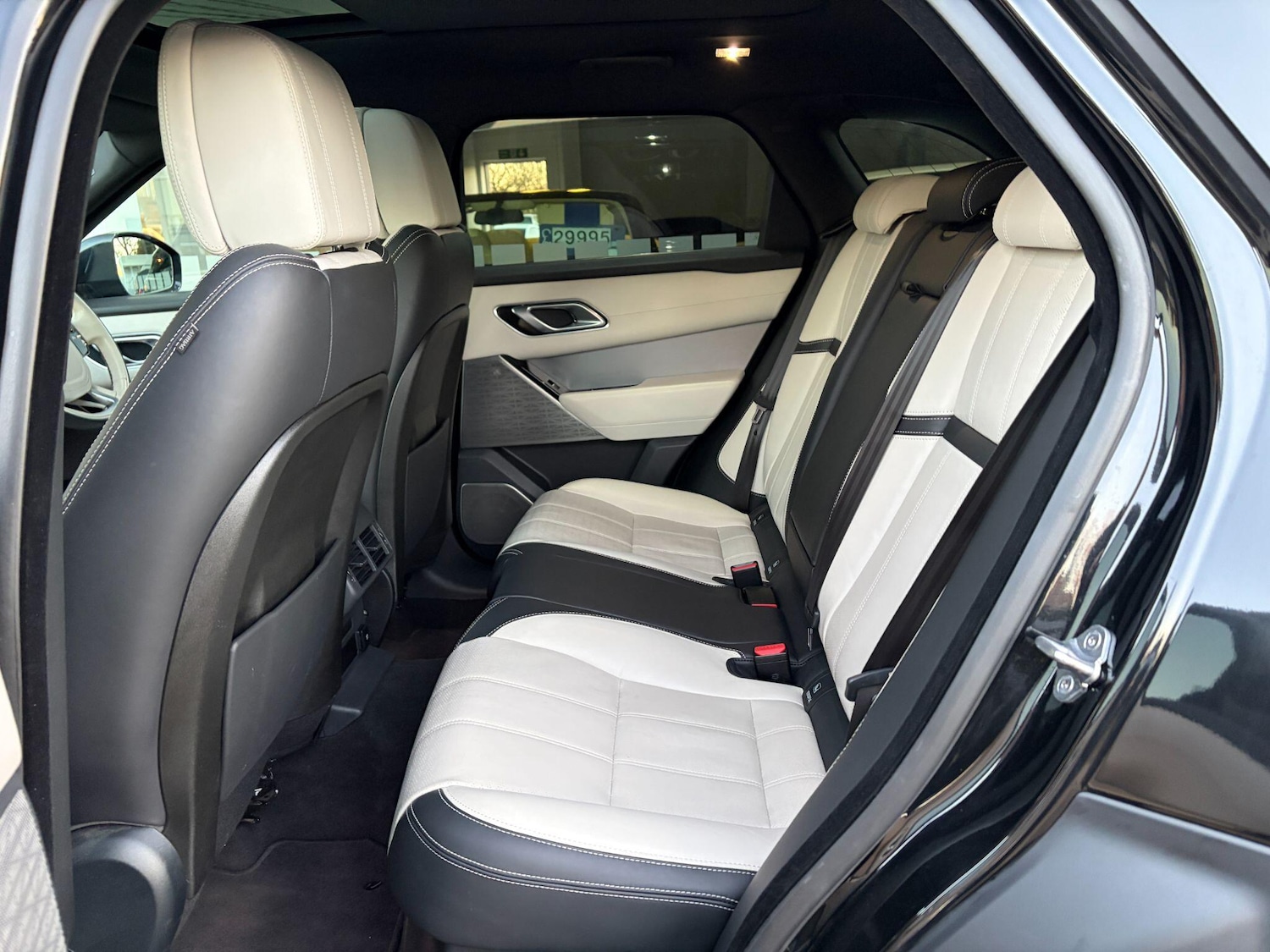 Used Land Rover Range Rover Velar 2020 for sale - 77097611: Photo 11