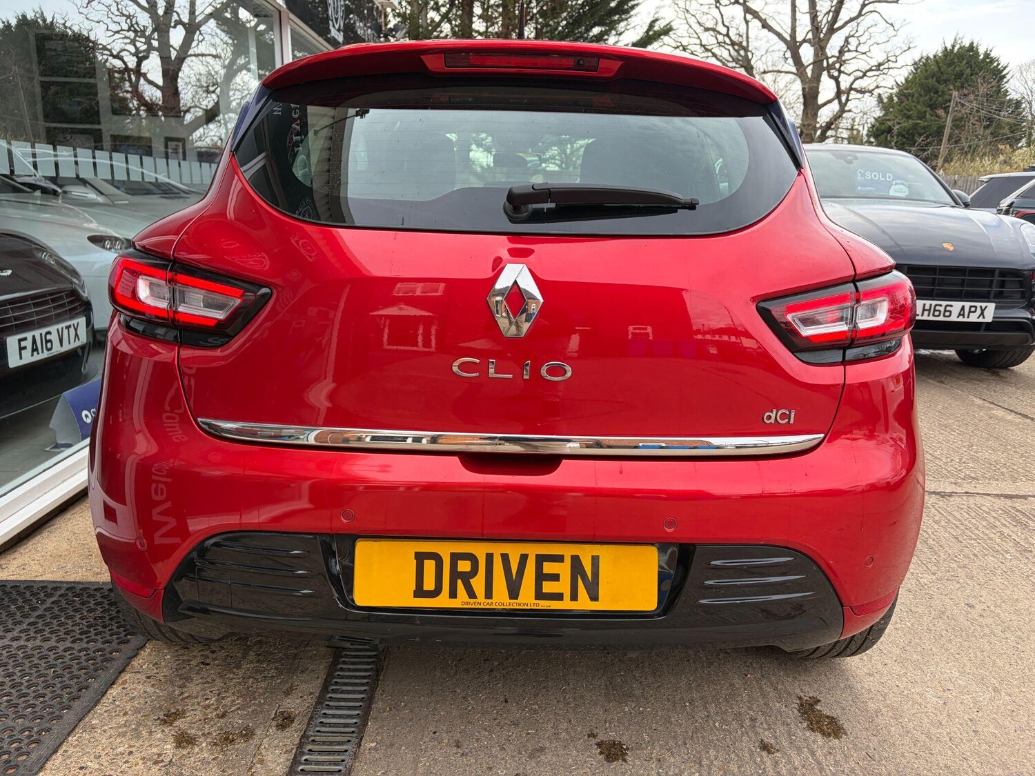 Used Renault Clio for sale - 77908493: Photo 15