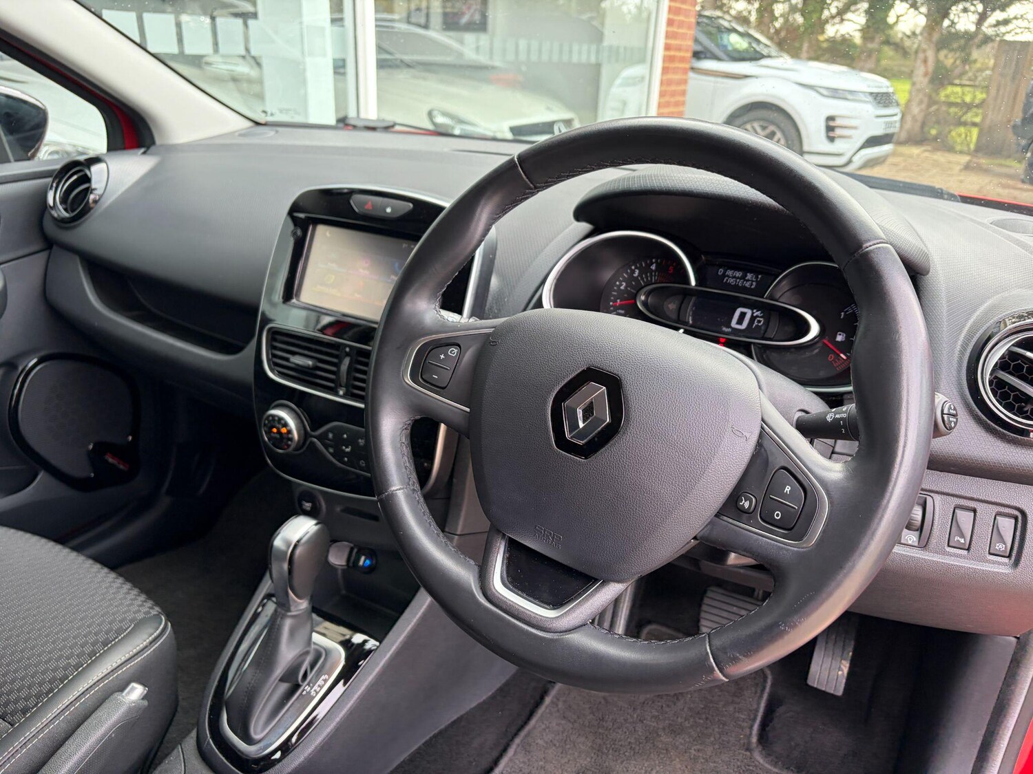 Used Renault Clio for sale - 77908493: Photo 22