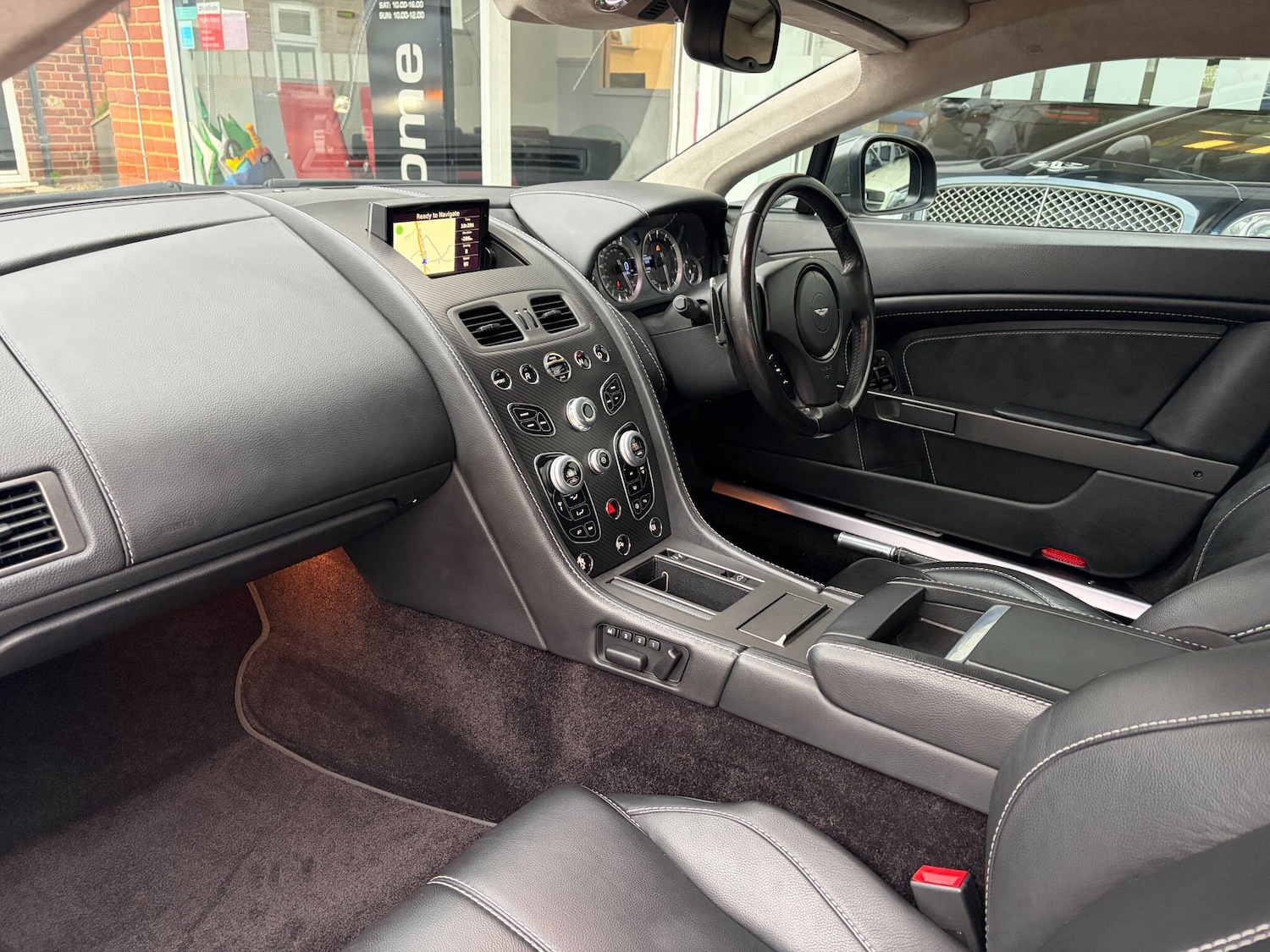 Used Aston Martin Vantage 2016 for sale - 77229877: Photo 10