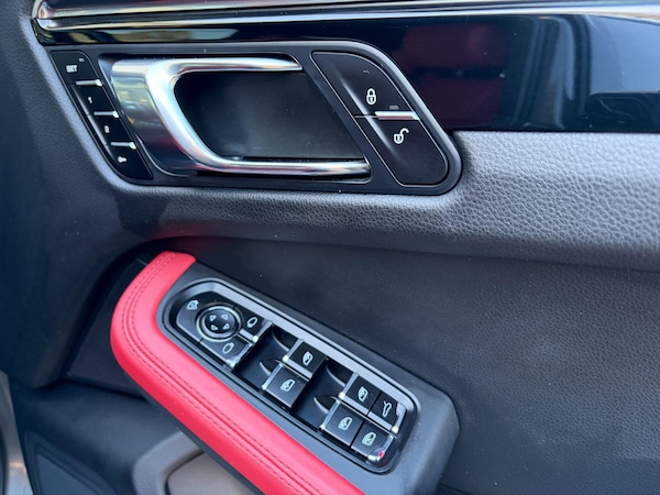 Used Porsche Macan 2015 for sale - 76188606: Photo 26