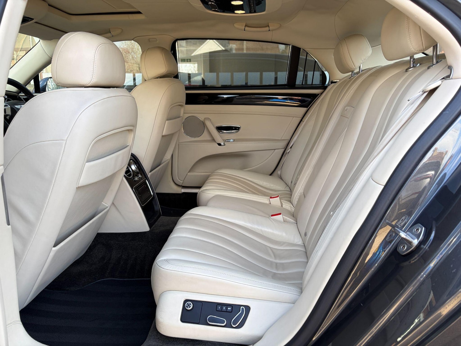 Used Bentley Flying Spur for sale - 77924946: Photo 10