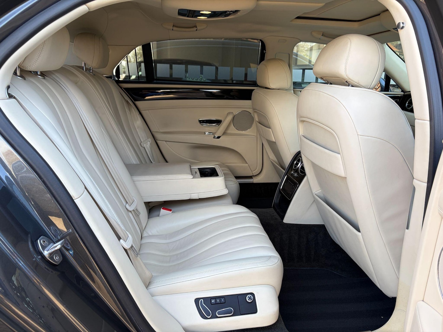 Used Bentley Flying Spur for sale - 77924946: Photo 11