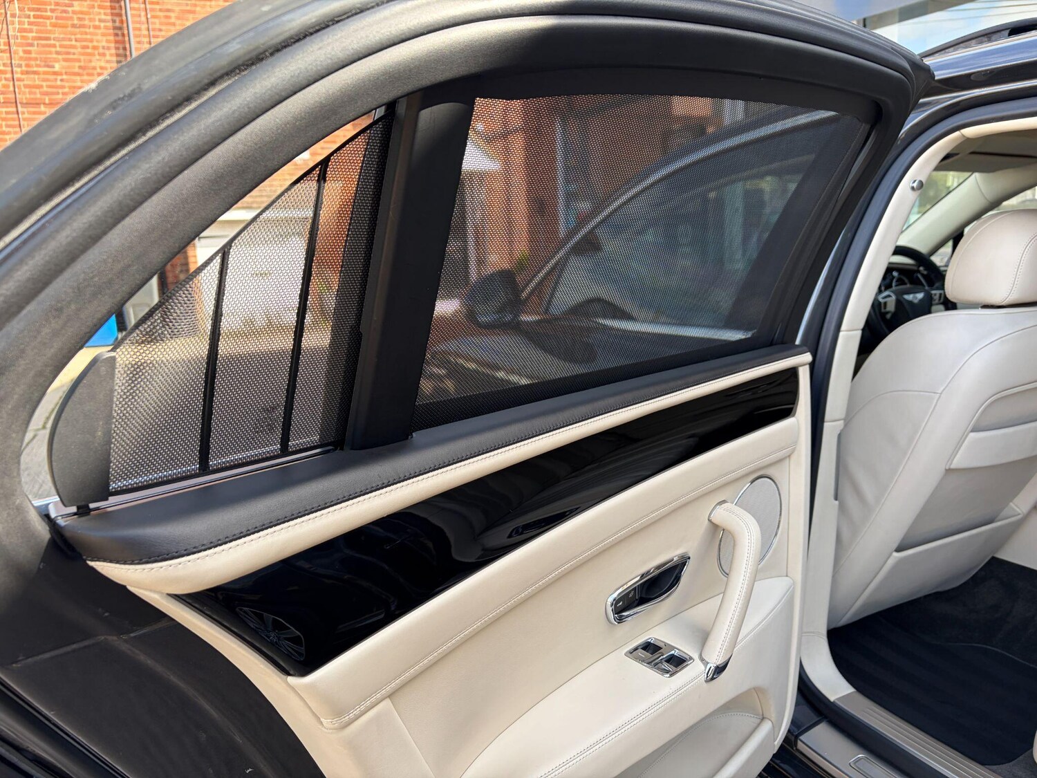 Used Bentley Flying Spur for sale - 77924946: Photo 27