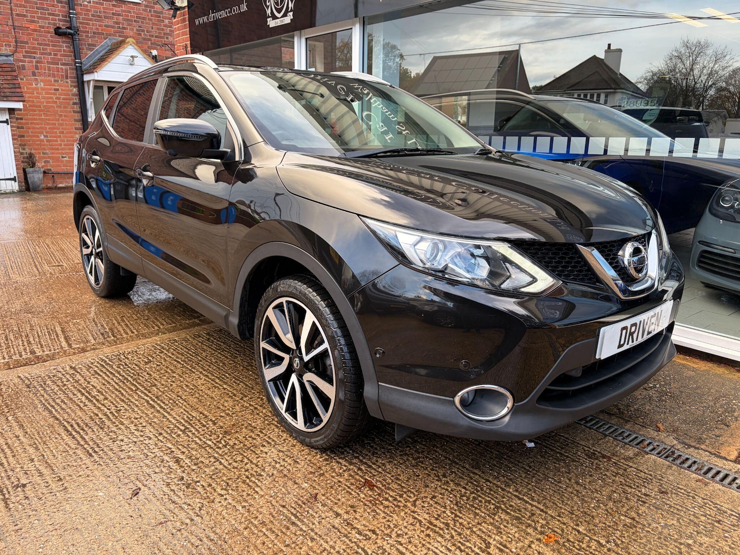 Used Nissan Qashqai 2017 for sale - 76965327: Photo 16