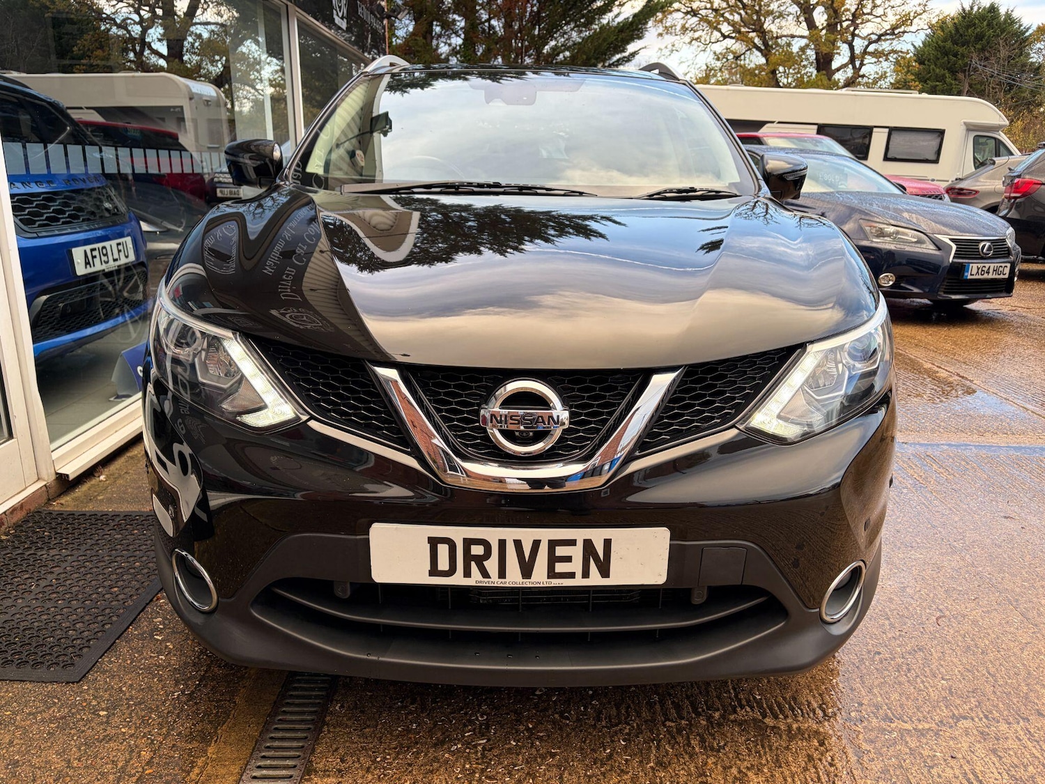 Used Nissan Qashqai 2017 for sale - 76965327: Photo 17