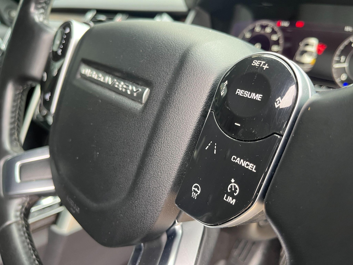 Used Land Rover Discovery 2019 for sale - 76990126: Photo 24