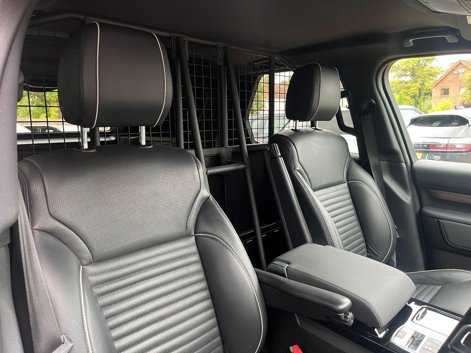 Used Land Rover Discovery 2019 for sale - 76990126: Photo 25