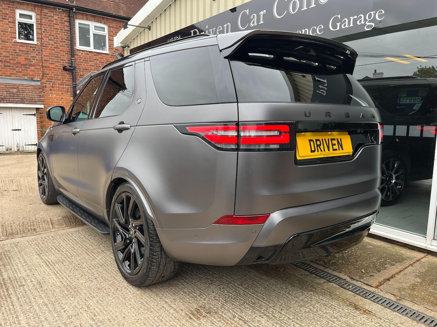 Used Land Rover Discovery 2019 for sale - 76990126: Photo 6
