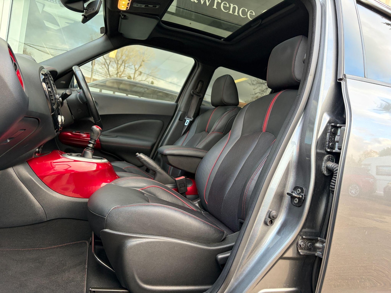 Used Nissan Juke 2016 for sale - 76801233: Photo 2