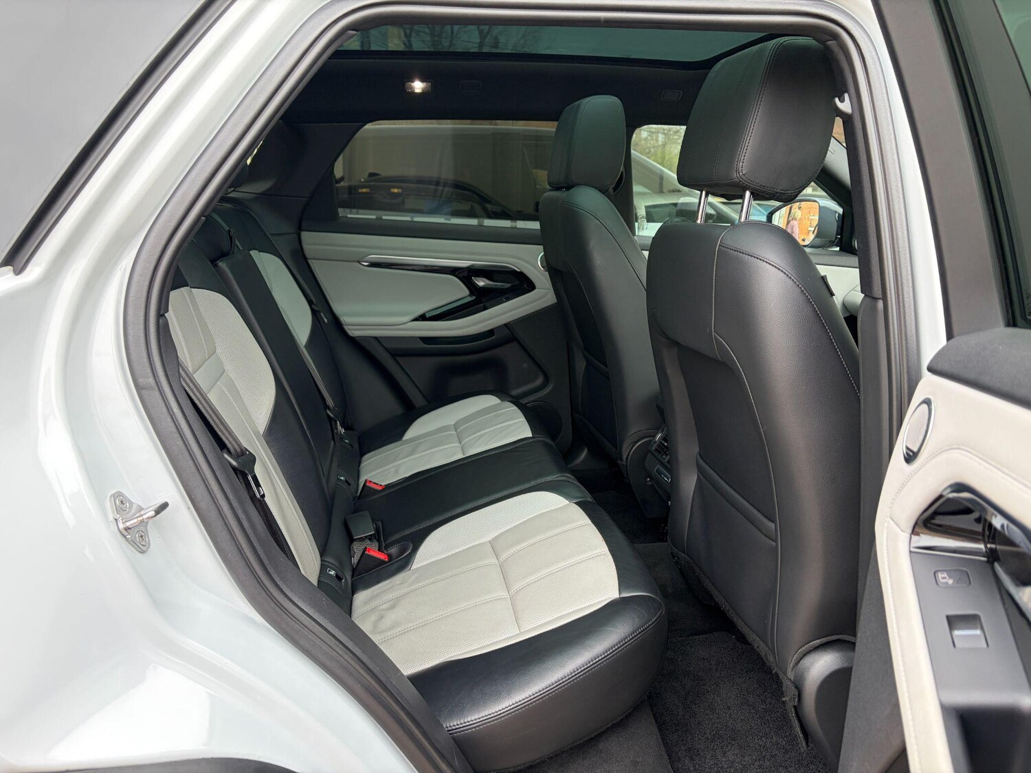 Used Land Rover Range Rover Evoque 2019 for sale - 77597655: Photo 12