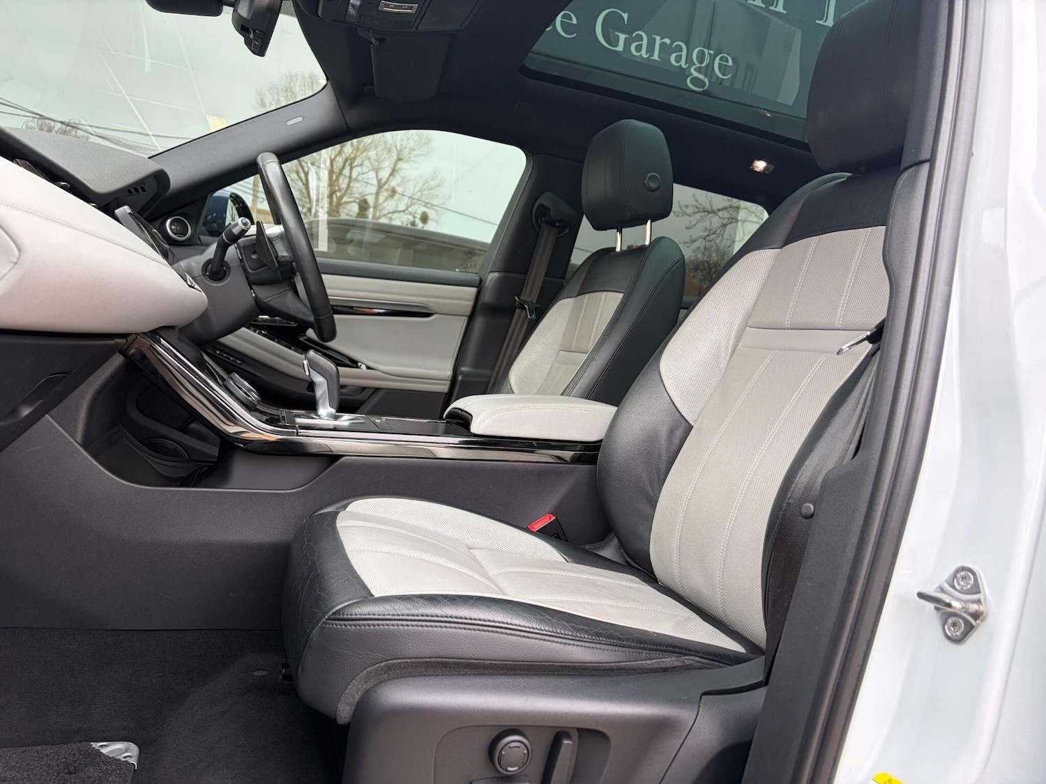 Used Land Rover Range Rover Evoque 2019 for sale - 77597655: Photo 2