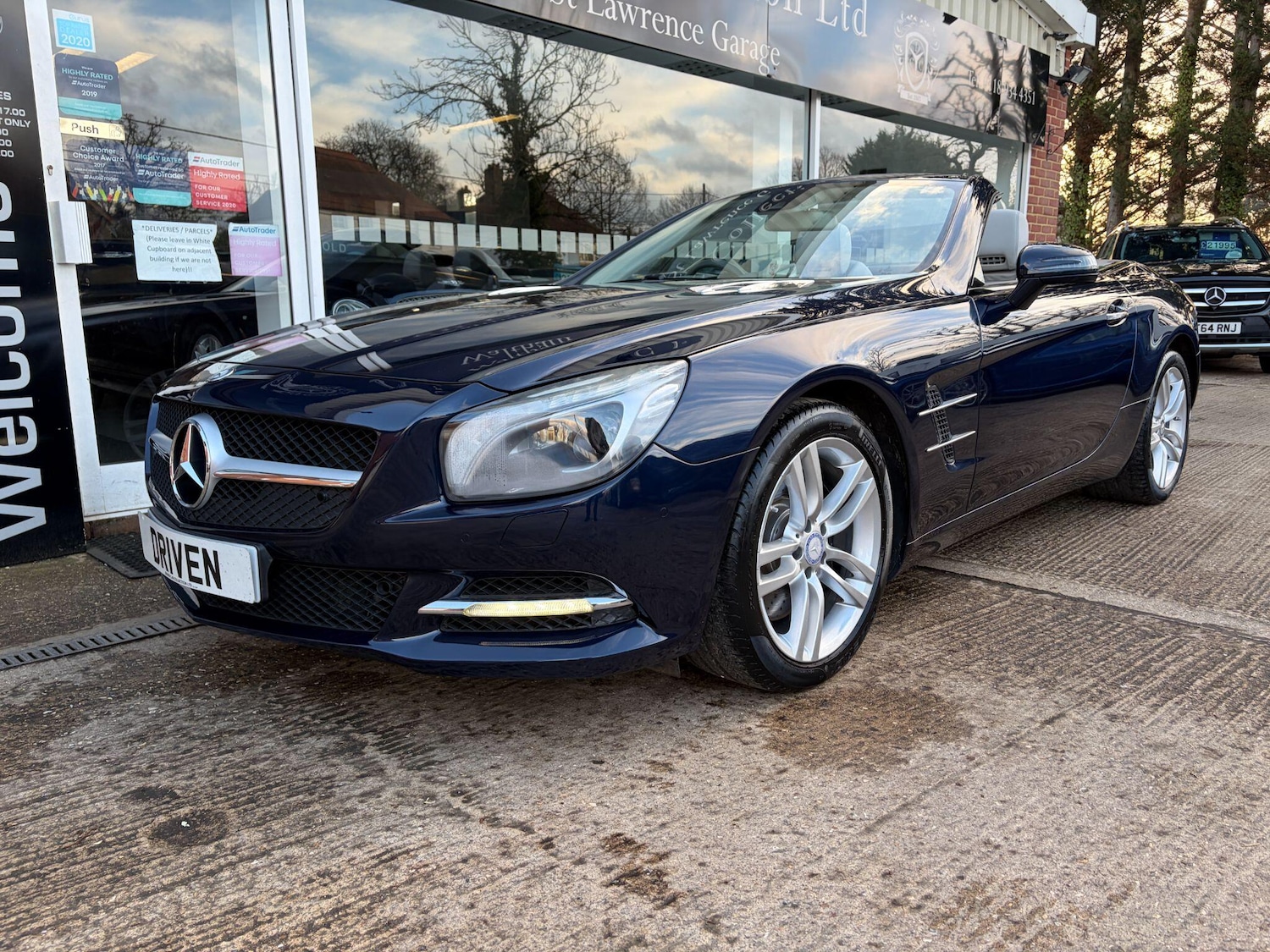 Used Mercedes-Benz SL for sale - 77343855: Photo 4