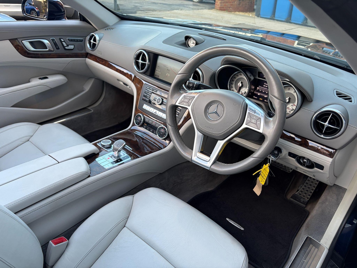 Used Mercedes-Benz SL for sale - 77343855: Photo 8