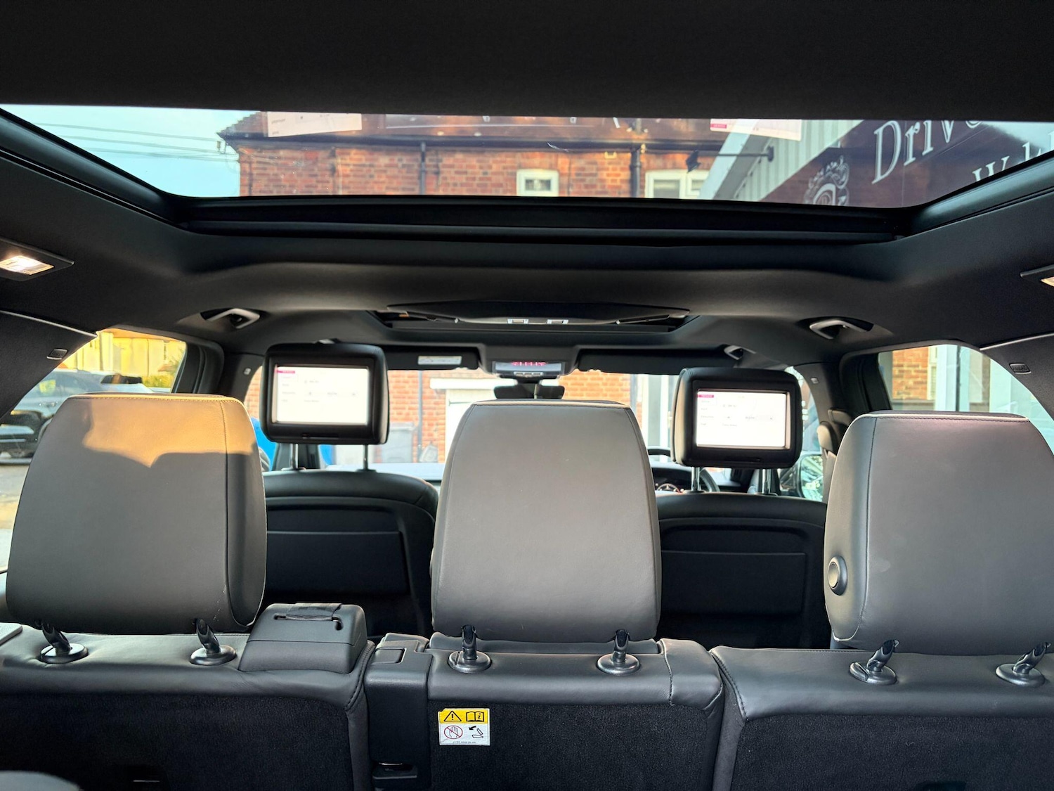 Used Land Rover Discovery 2018 for sale - 77229745: Photo 11