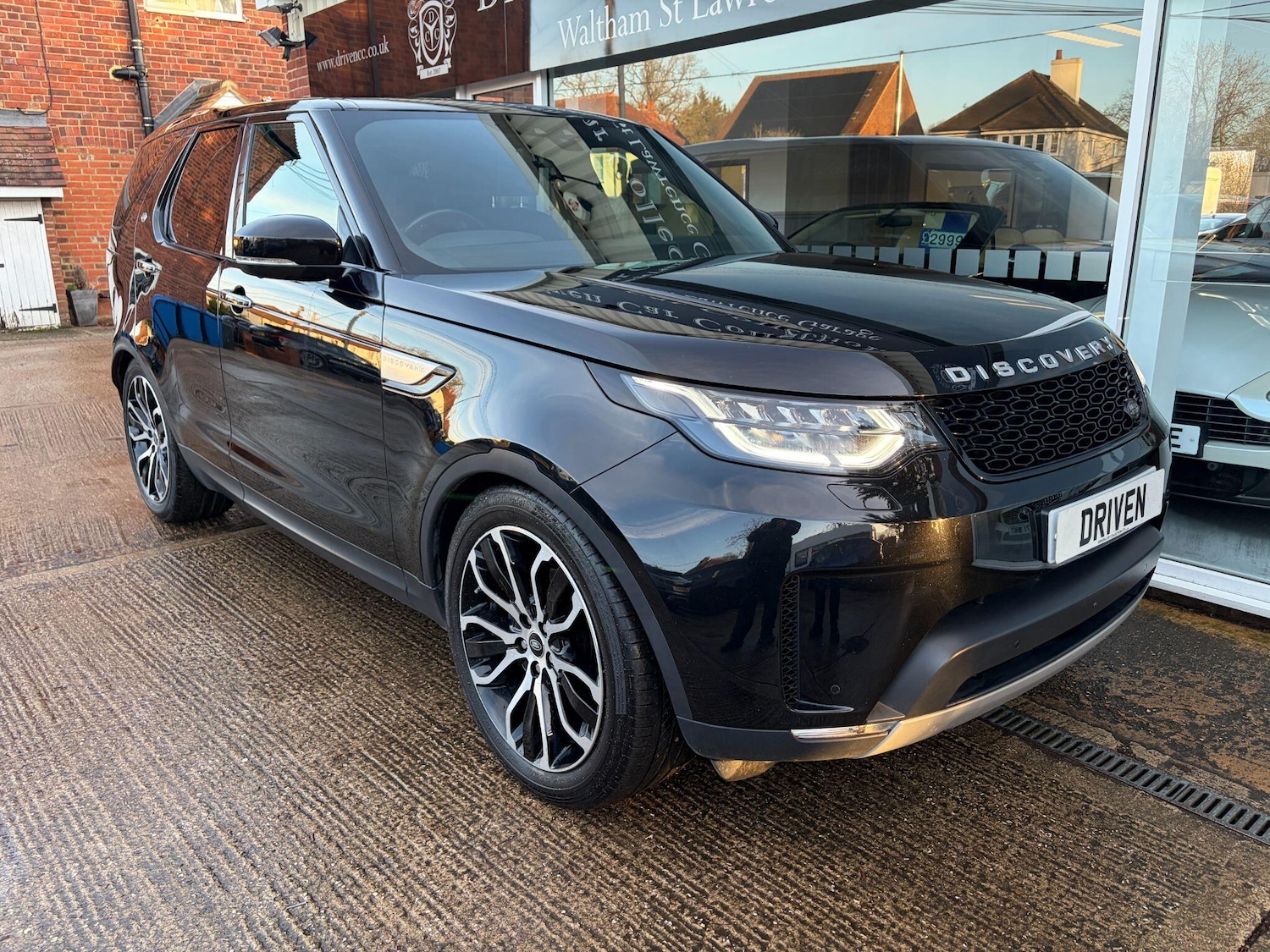 Used Land Rover Discovery 2018 for sale - 77229745: Photo 16