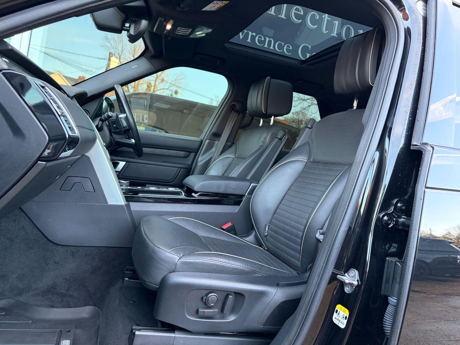 Used Land Rover Discovery 2018 for sale - 77229745: Photo 2