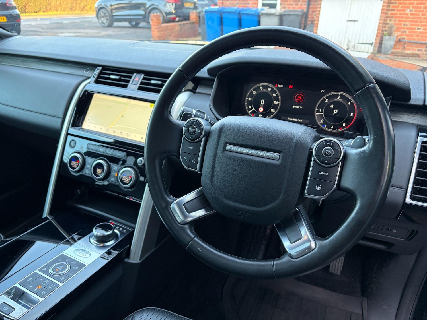 Used Land Rover Discovery 2018 for sale - 77229745: Photo 21