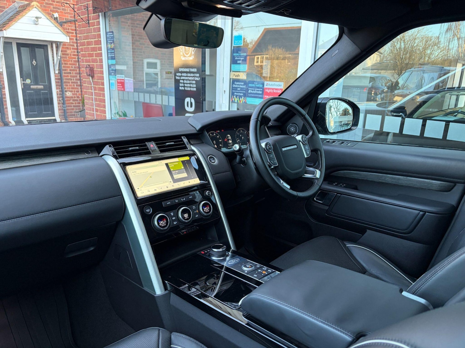 Used Land Rover Discovery 2018 for sale - 77229745: Photo 9