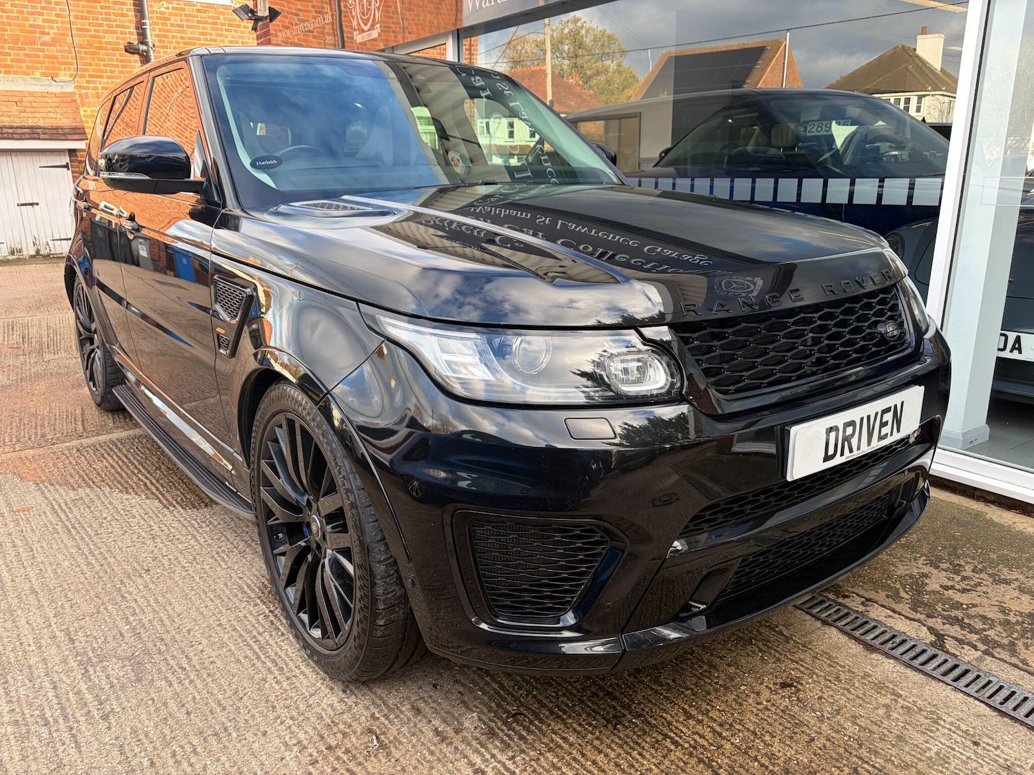 Used Land Rover Range Rover Sport 2017 for sale - 76632937: Photo 18