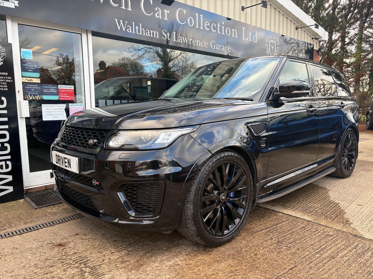 Used Land Rover Range Rover Sport 2017 for sale - 76632937: Photo 4