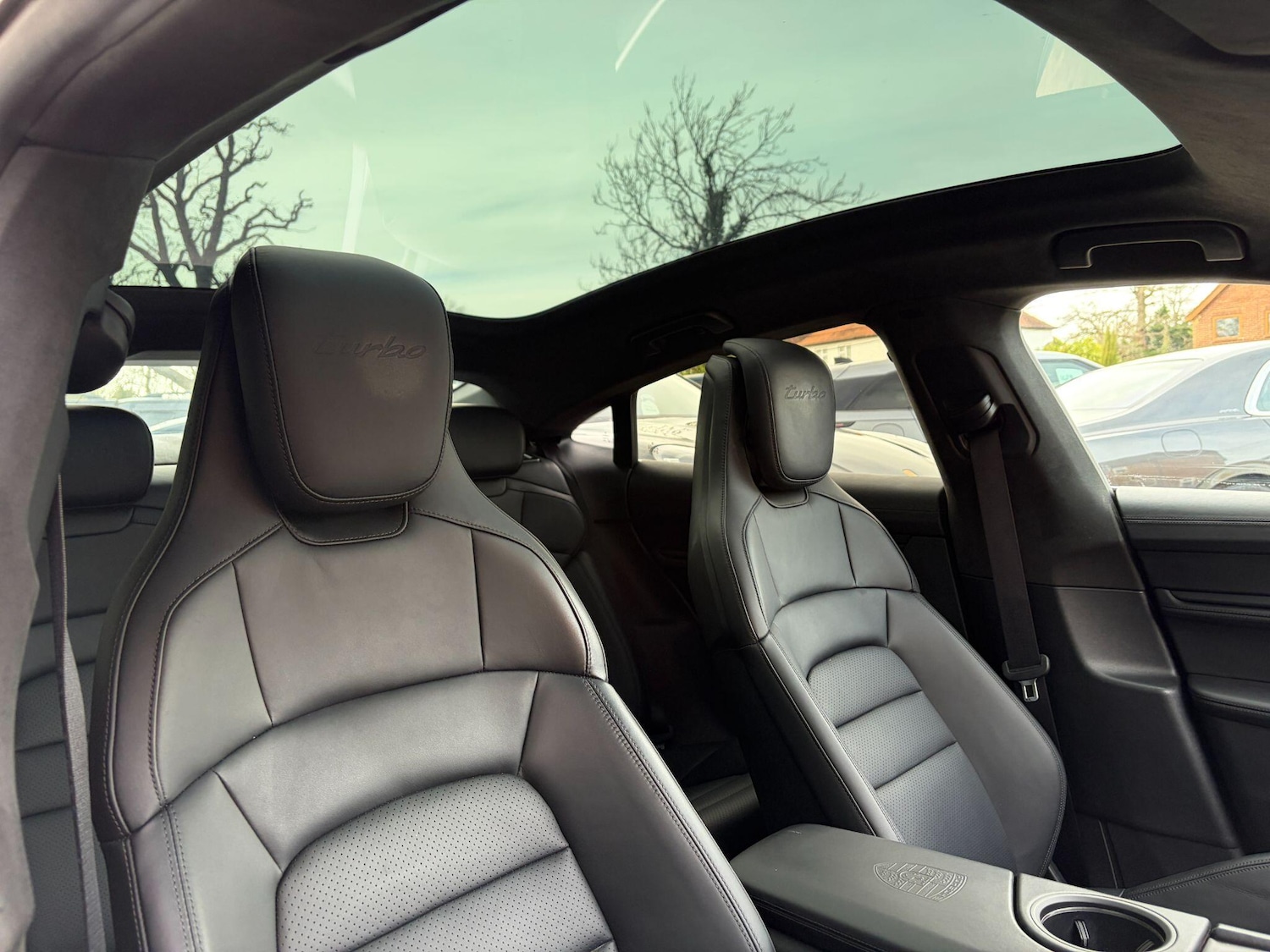 Used Porsche Taycan 2020 for sale - 77909543: Photo 11