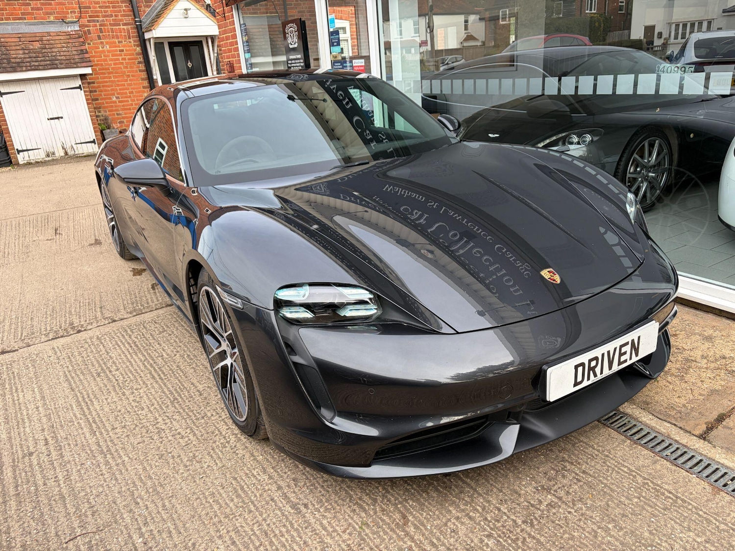 Used Porsche Taycan 2020 for sale - 77909543: Photo 25