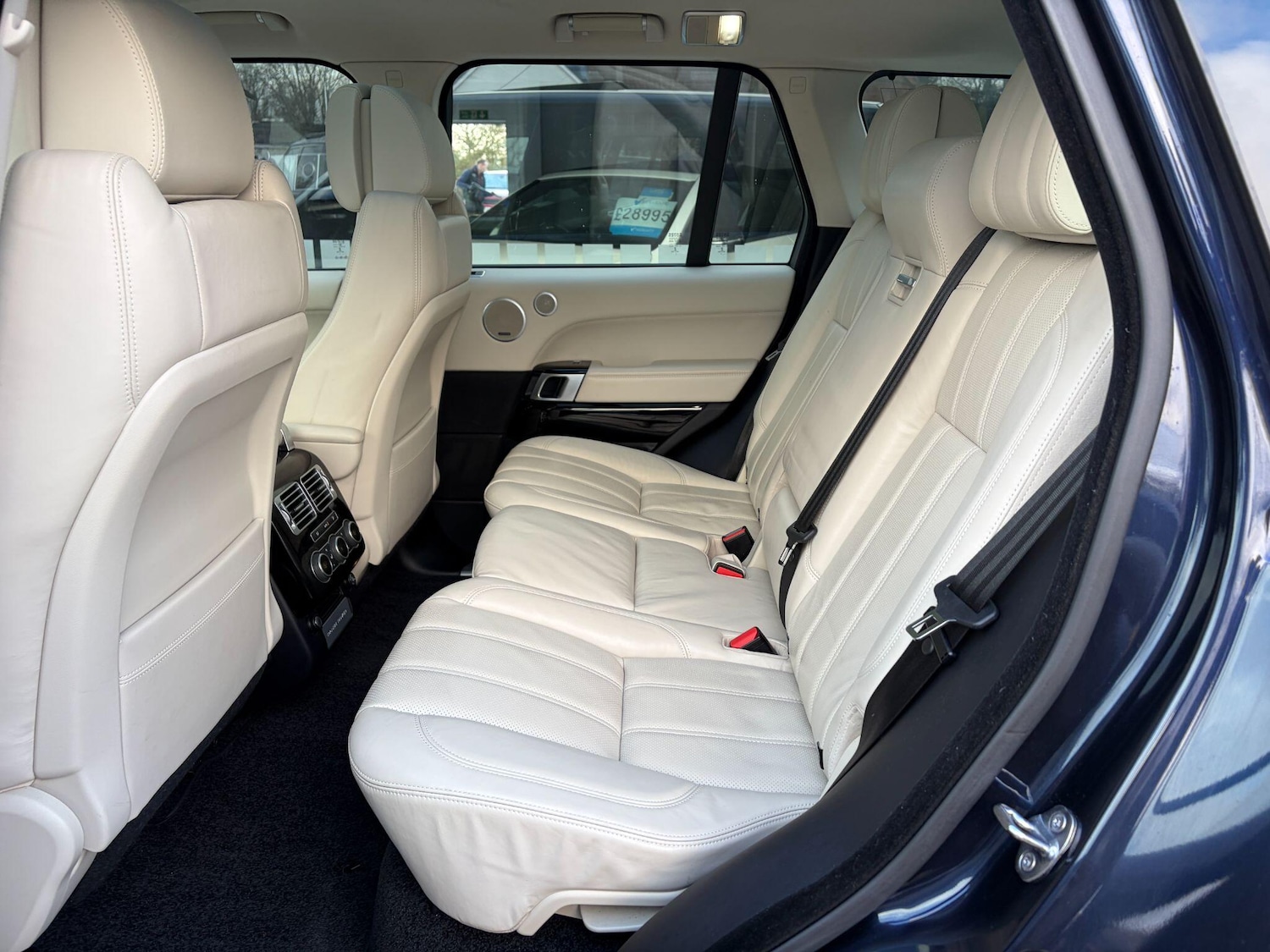 Used Land Rover Range Rover 2017 for sale - 76965158: Photo 11