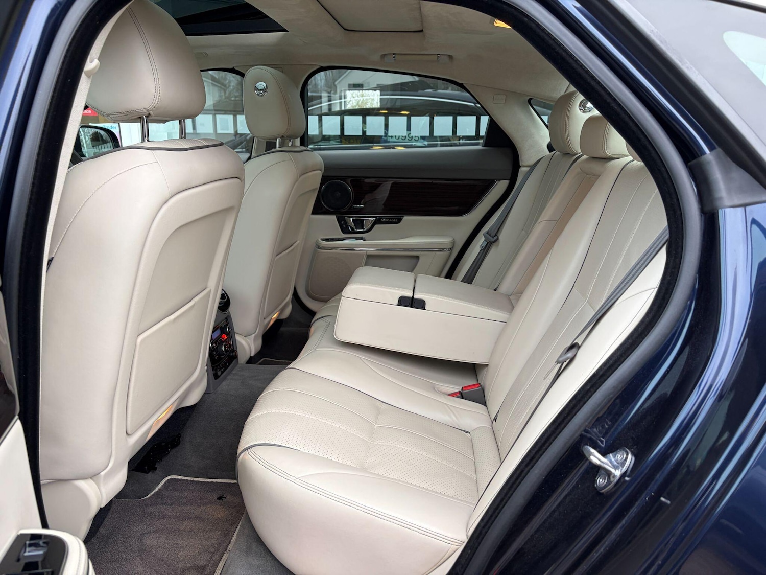 Used Jaguar XJ for sale - 77396706: Photo 11