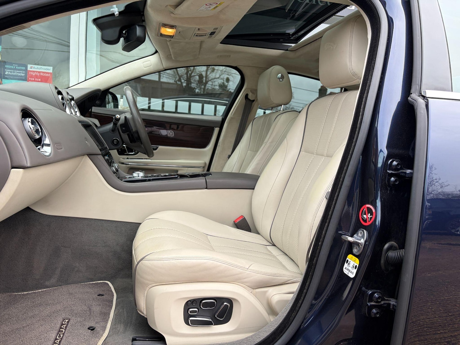 Used Jaguar XJ for sale - 77396706: Photo 2