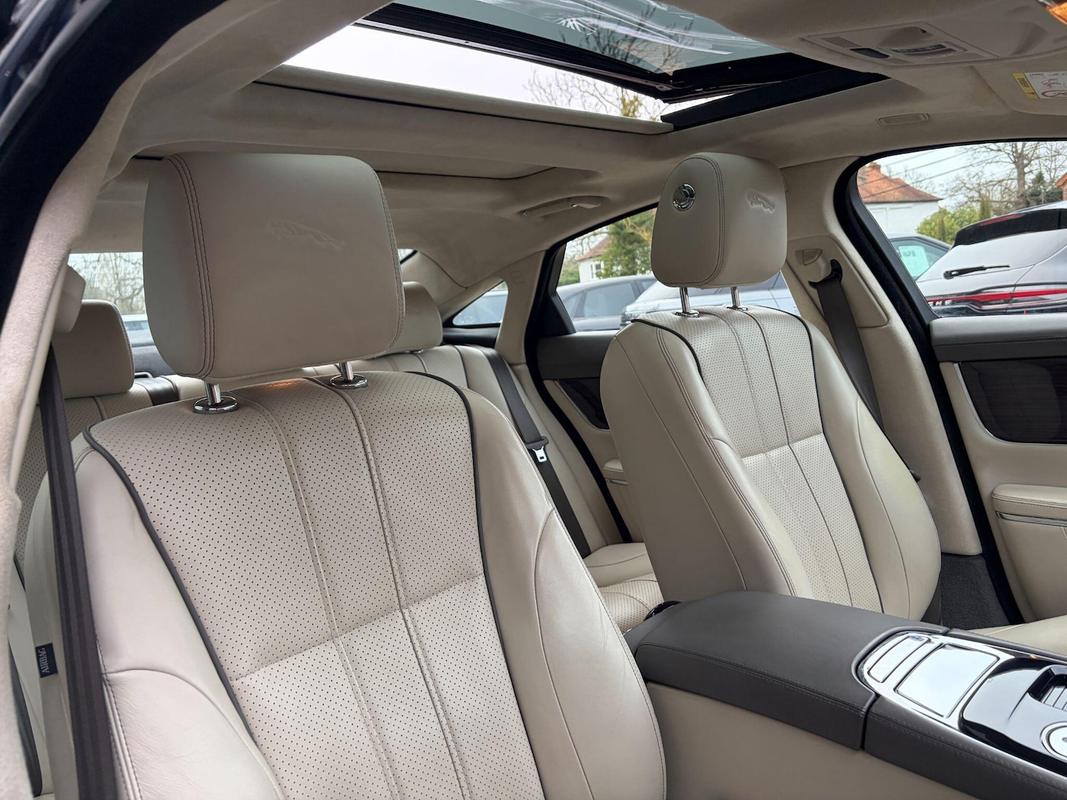 Used Jaguar XJ for sale - 77396706: Photo 24