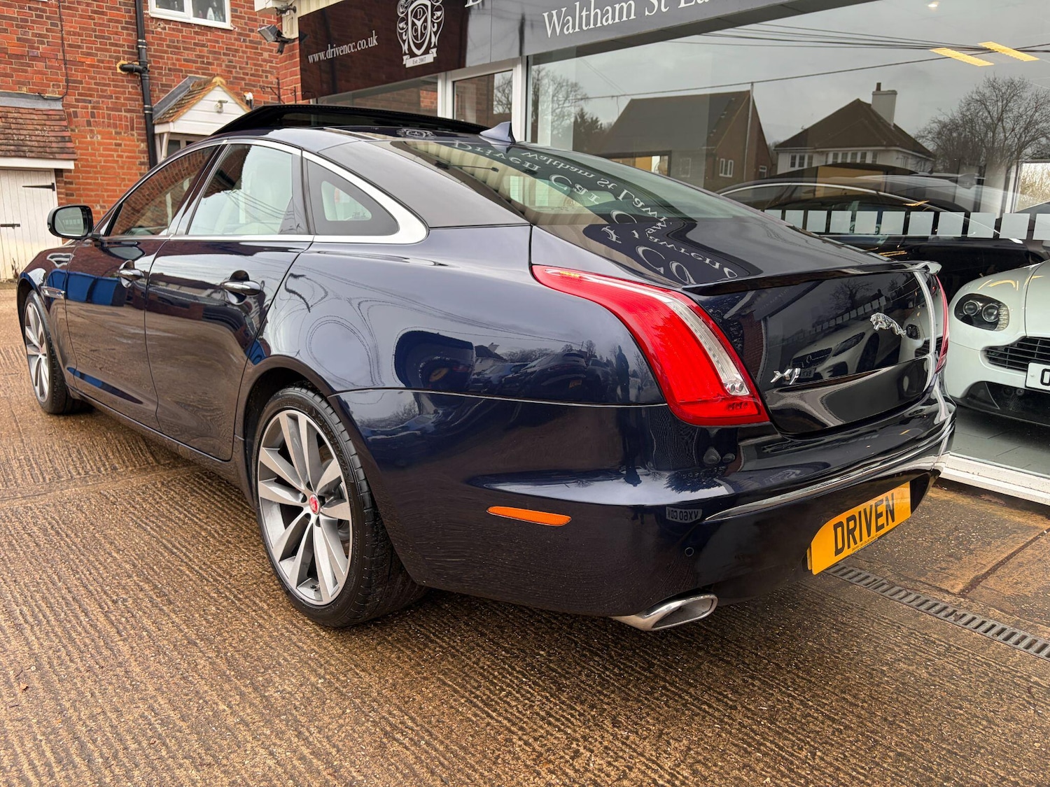 Used Jaguar XJ for sale - 77396706: Photo 6