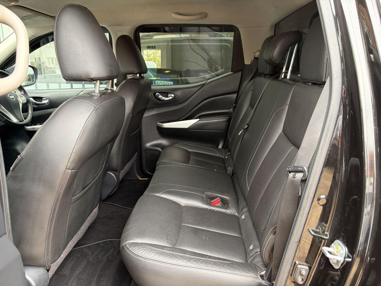 Used Nissan Navara 2018 for sale - 77882967: Photo 11