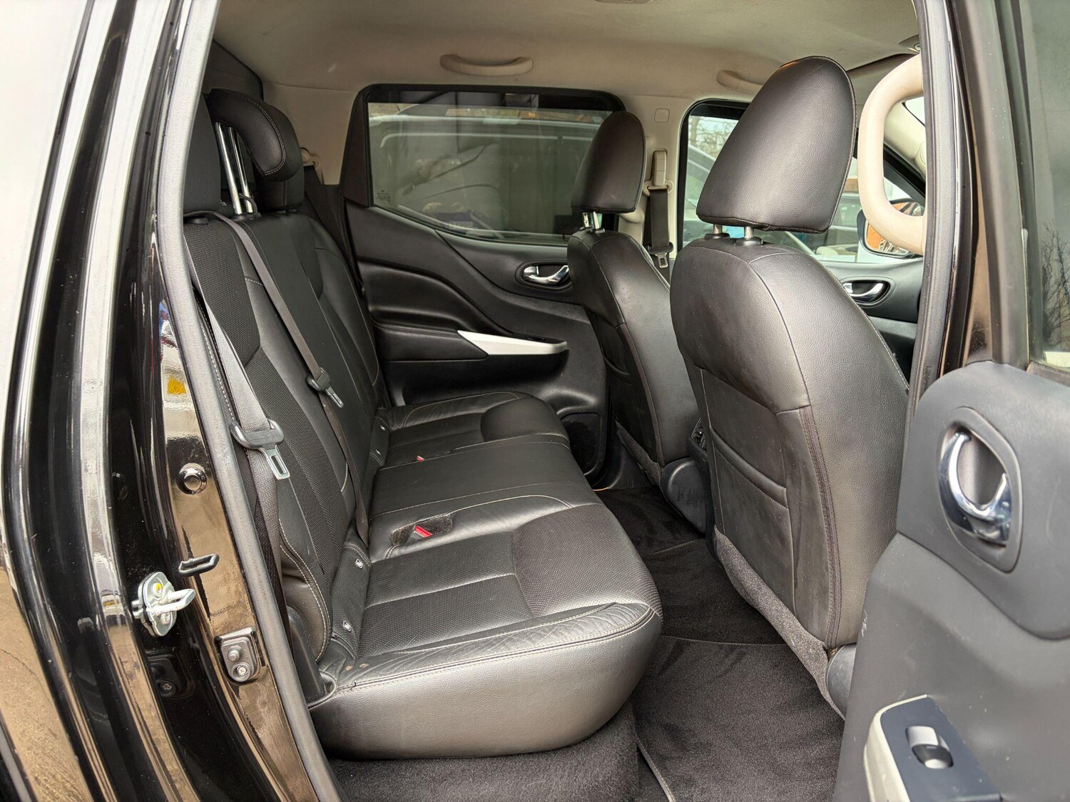 Used Nissan Navara 2018 for sale - 77882967: Photo 12