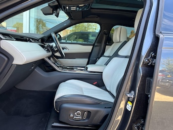 Used Land Rover Range Rover Velar 2017 for sale - 75687248: Photo