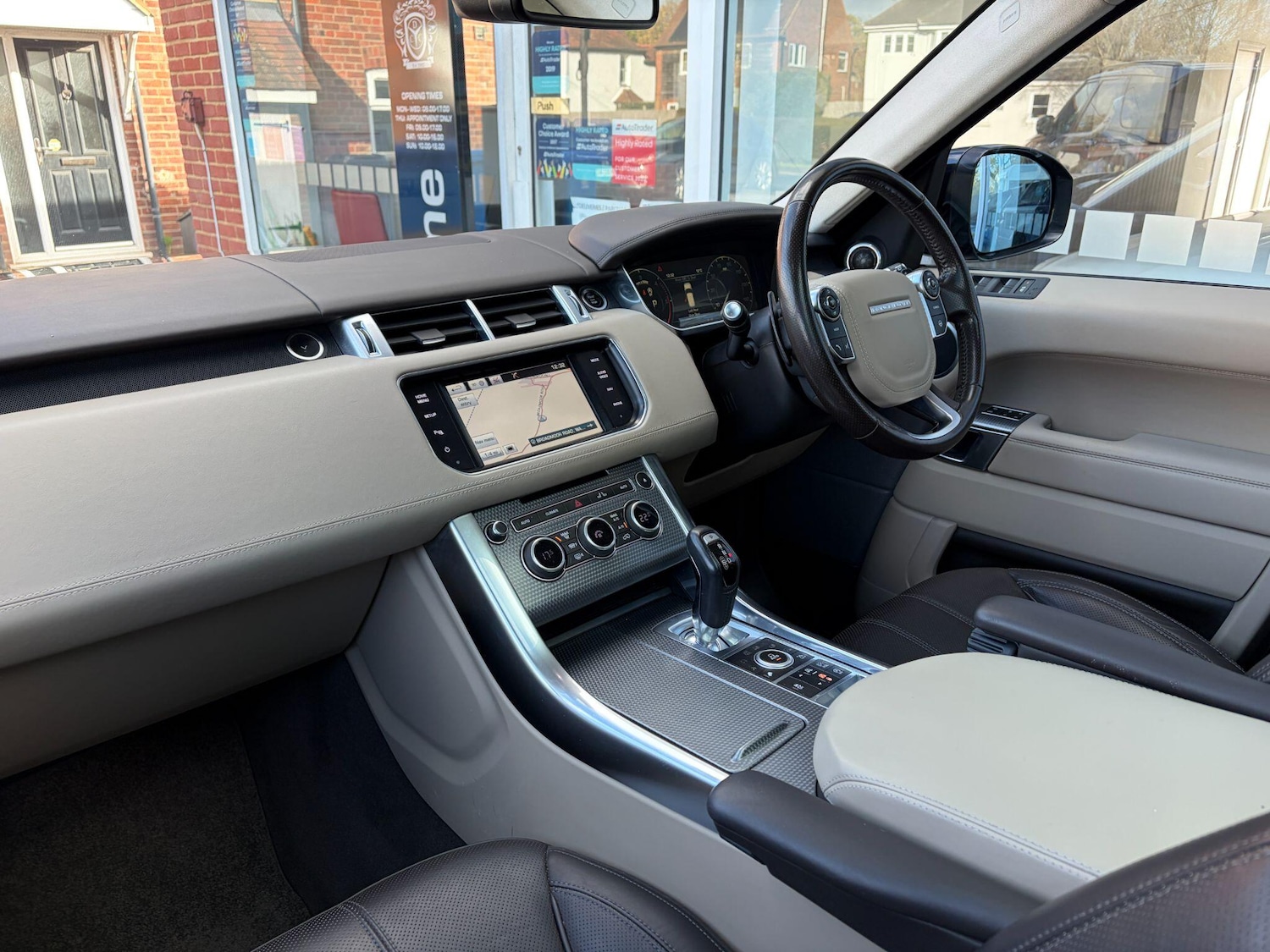 Used Land Rover Range Rover Sport 2015 for sale - 76743570: Photo 10