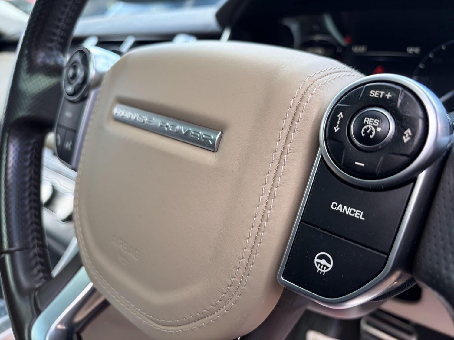 Used Land Rover Range Rover Sport 2015 for sale - 76743570: Photo 22