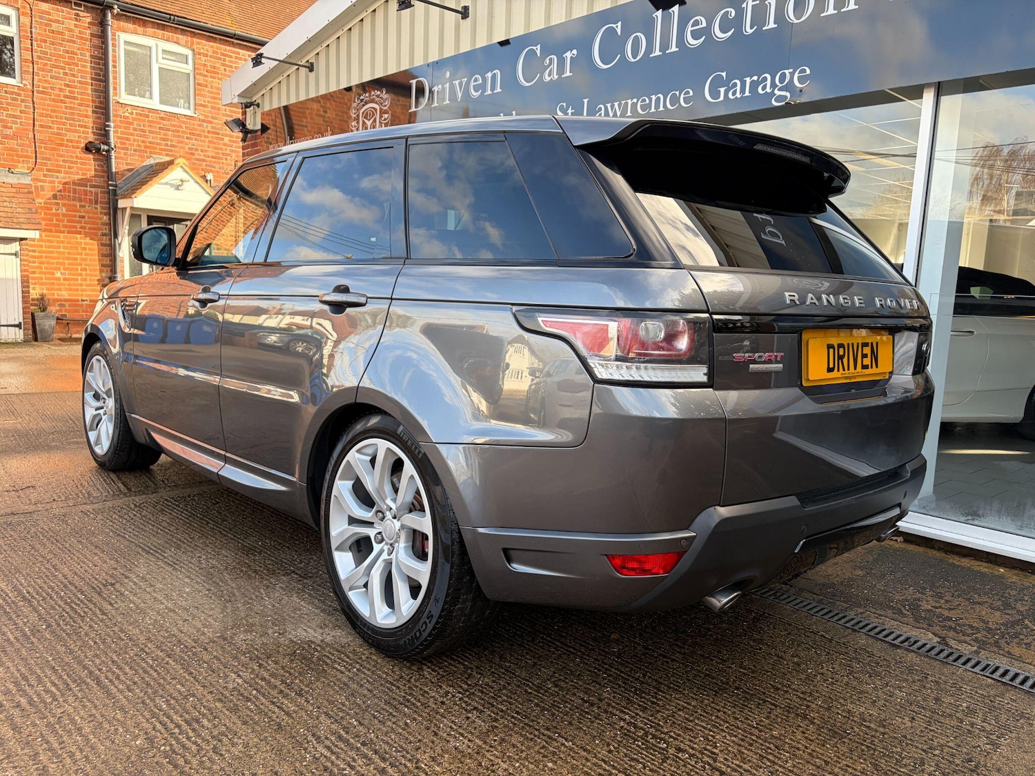 Used Land Rover Range Rover Sport 2015 for sale - 76743570: Photo 6