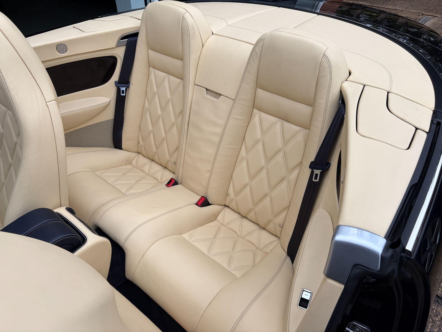 Used Bentley Continental 2010 for sale - 76866270: Photo 11