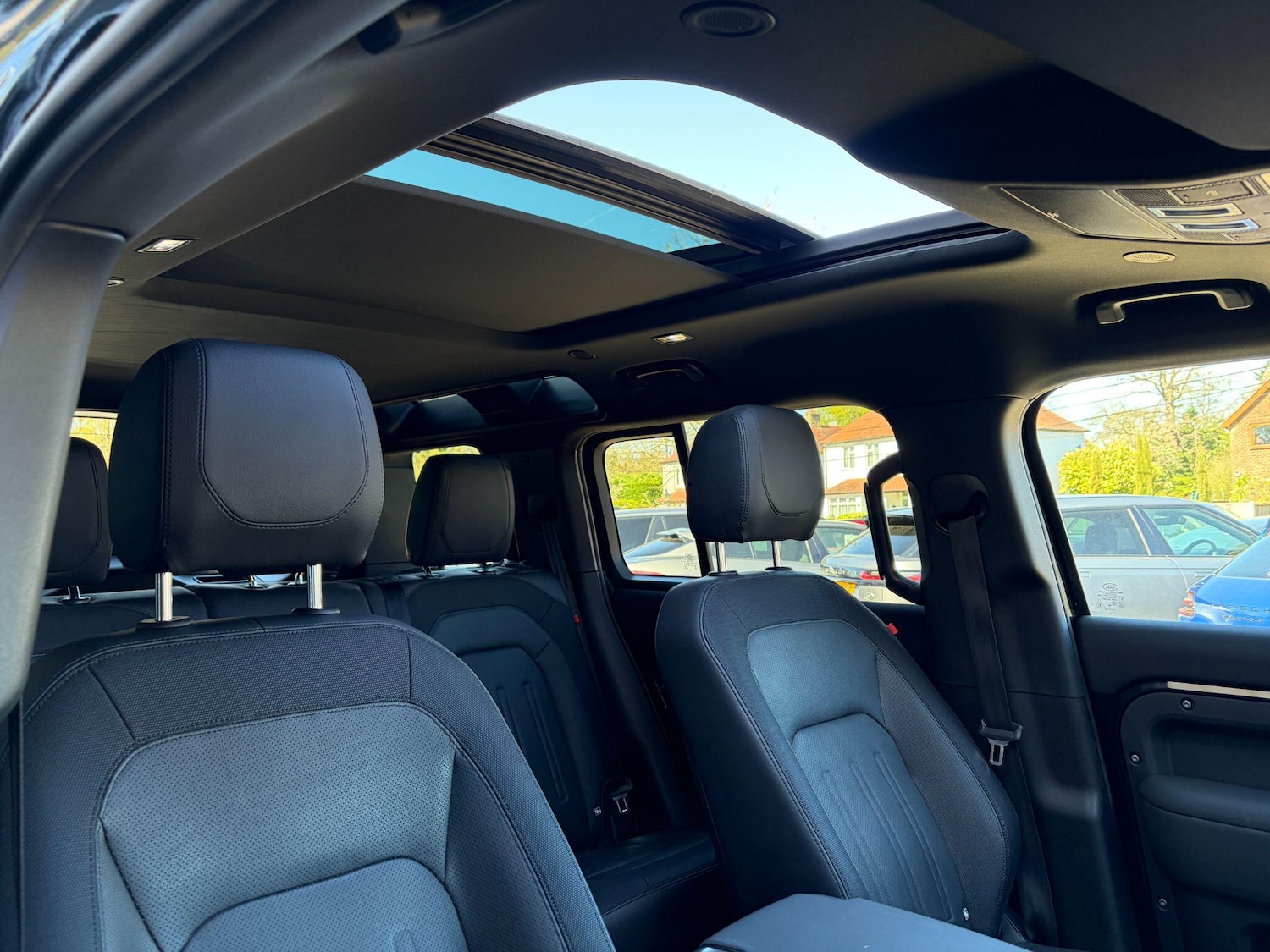 Used Land Rover Defender 2022 for sale - 78156937: Photo 27