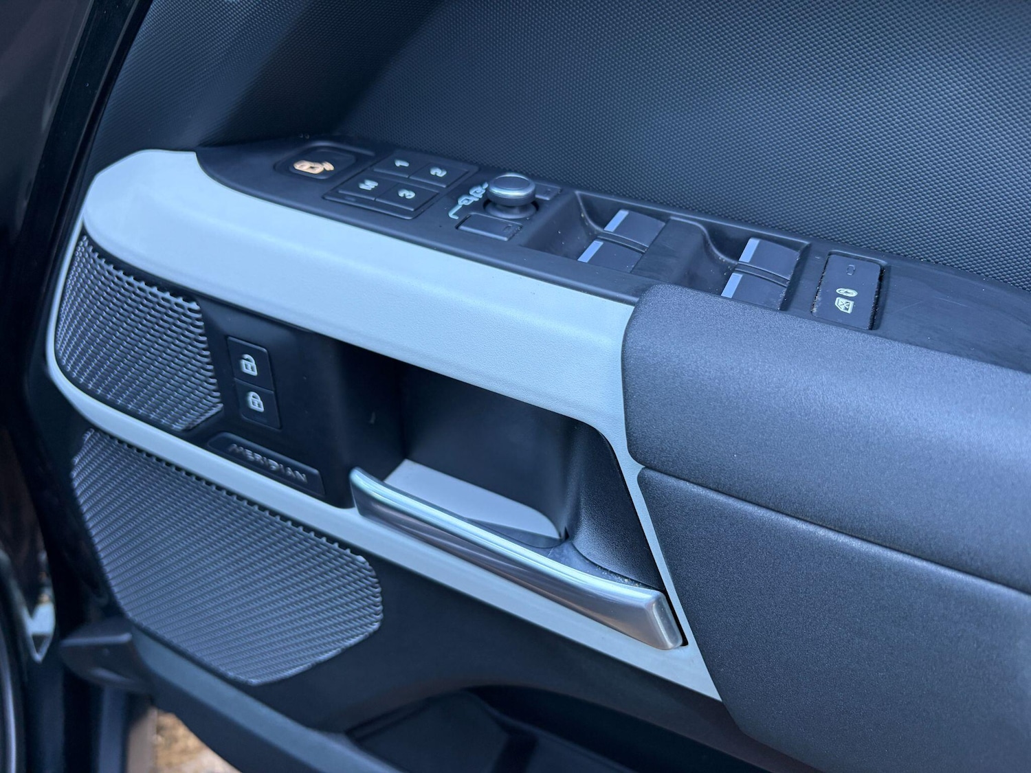 Used Land Rover Defender 2022 for sale - 78156937: Photo 28