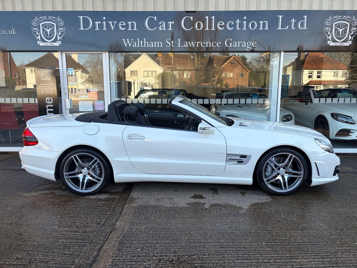 Used Mercedes-Benz SL 2011 for sale - 77131357: Photo 16