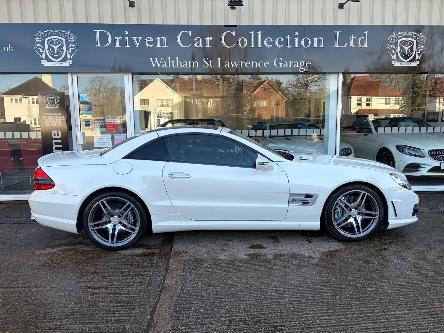 Used Mercedes-Benz SL 2011 for sale - 77131357: Photo 17