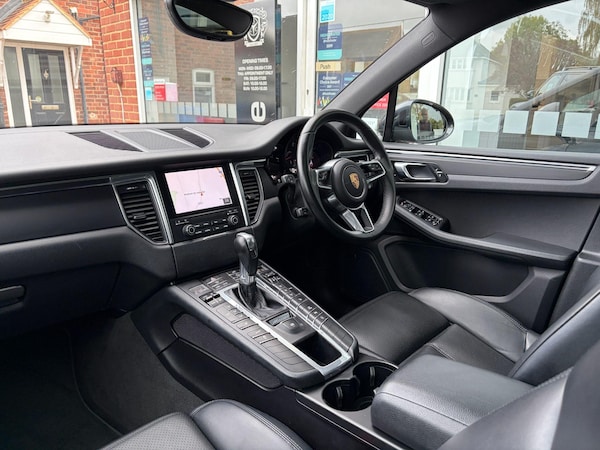 Used Porsche Macan 2017 for sale - 76213994: Photo 10
