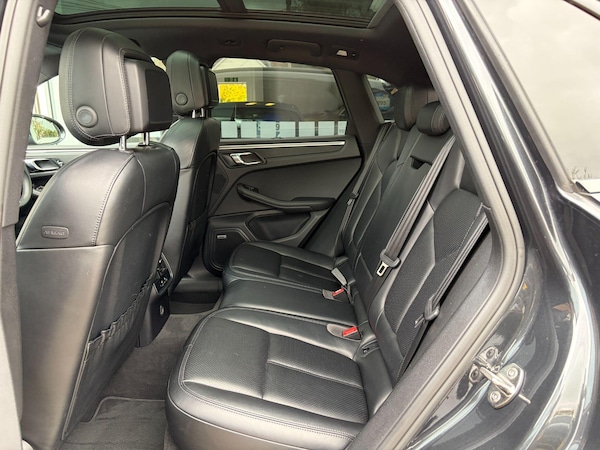 Used Porsche Macan 2017 for sale - 76213994: Photo 11