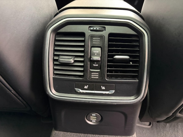 Used Porsche Macan 2017 for sale - 76213994: Photo 27